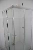 Turrance White Hotel