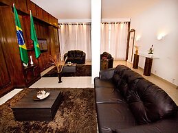 Turrance White Hotel