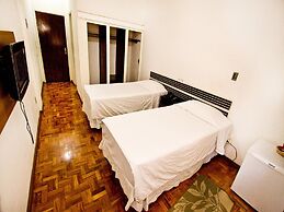 Turrance White Hotel