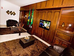 Turrance White Hotel