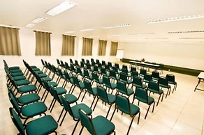 Turrance White Hotel