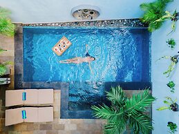 AQ-VA Hotel & Villas Seminyak