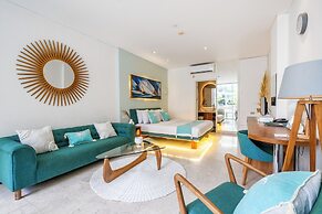 AQ-VA Hotel & Villas Seminyak