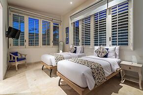 AQ-VA Hotel & Villas Seminyak