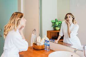 AQ-VA Hotel & Villas Seminyak