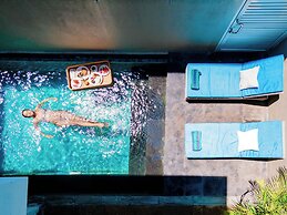 AQ-VA Hotel & Villas Seminyak