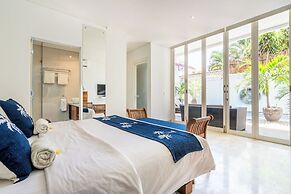 AQ-VA Hotel & Villas Seminyak