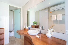 AQ-VA Hotel & Villas Seminyak