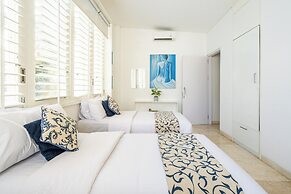 AQ-VA Hotel & Villas Seminyak