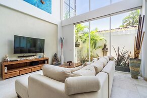 AQ-VA Hotel & Villas Seminyak