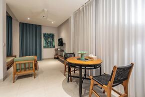 AQ-VA Hotel & Villas Seminyak