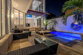 AQ-VA Hotel & Villas Seminyak