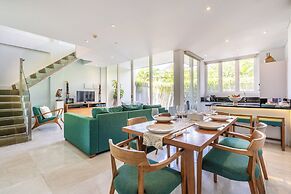 AQ-VA Hotel & Villas Seminyak