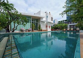 Sabai Sathorn