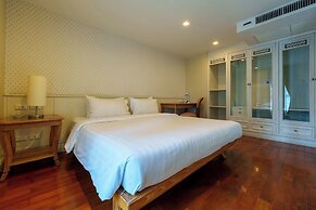 Sabai Sathorn