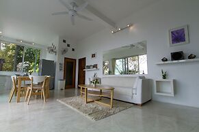 Monkey Flower Villas