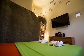 Monkey Flower Villas