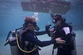 Monkey Flower Villas