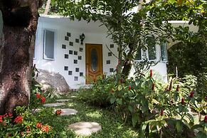 Monkey Flower Villas