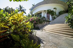 Monkey Flower Villas