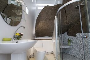 Monkey Flower Villas