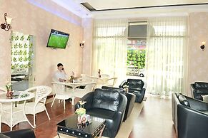 Hotel Grand United Ahlone Branch