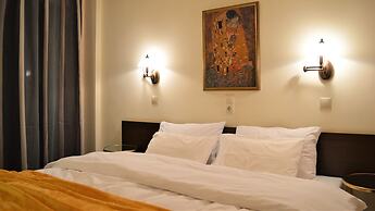 Alexakis Hotel & Spa