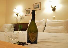 Alexakis Hotel & Spa