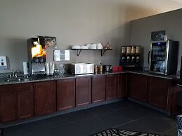 Okoboji Inn & Suites