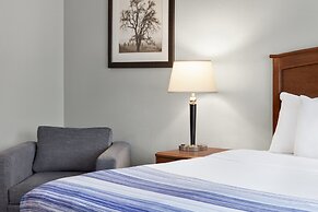 AmericInn by Wyndham Fergus Falls - Conference Center