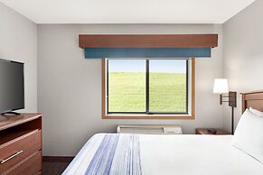 AmericInn by Wyndham Fergus Falls - Conference Center