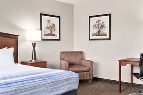 AmericInn by Wyndham Fergus Falls - Conference Center