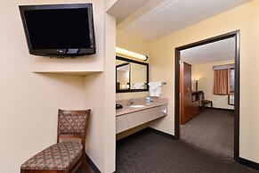 AmericInn by Wyndham Fergus Falls - Conference Center