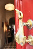 Two Pillows Boutique Hostel