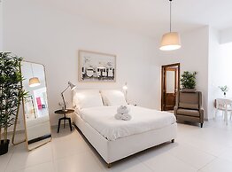 Two Pillows Boutique Hostel