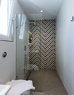 Two Pillows Boutique Hostel