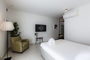 Two Pillows Boutique Hostel