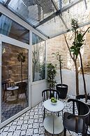 Two Pillows Boutique Hostel