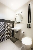 Two Pillows Boutique Hostel