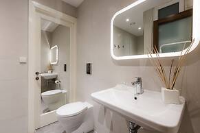 Two Pillows Boutique Hostel