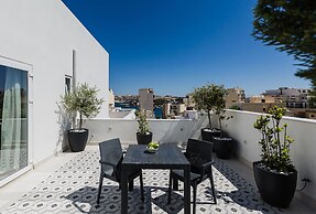 Two Pillows Boutique Hostel