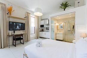 Two Pillows Boutique Hostel