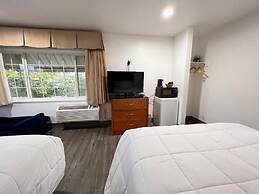 Town and Country Inn