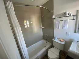 Town and Country Inn