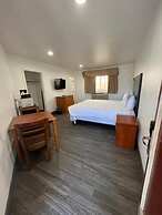 Town and Country Inn