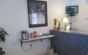 Town and Country Inn