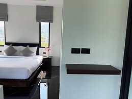 Ice Kamala Beach Hotel