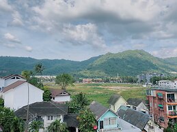 Ice Kamala Beach Hotel