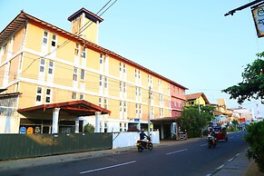 Topaz Beach Hotel