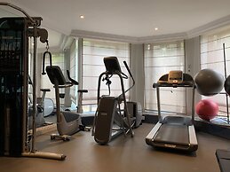 Cheval Thorney Court at Hyde Park